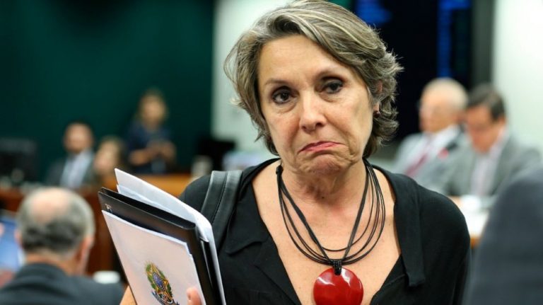 Erika Kokay e o caso do agricultor morto após depor contra ela. Erika Kokay e o caso do agricultor morto após depor contra ela.