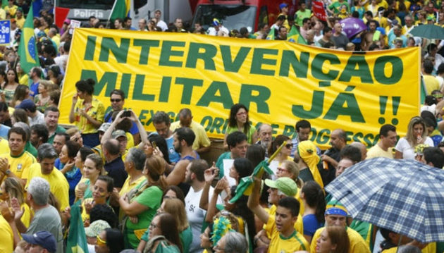 intervenção militar