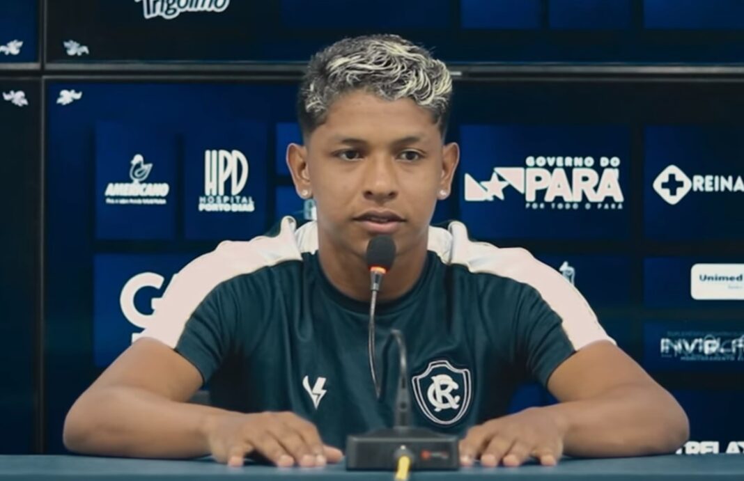 Lateral do Remo, Rony vê grupo focado e determinado para a temporada