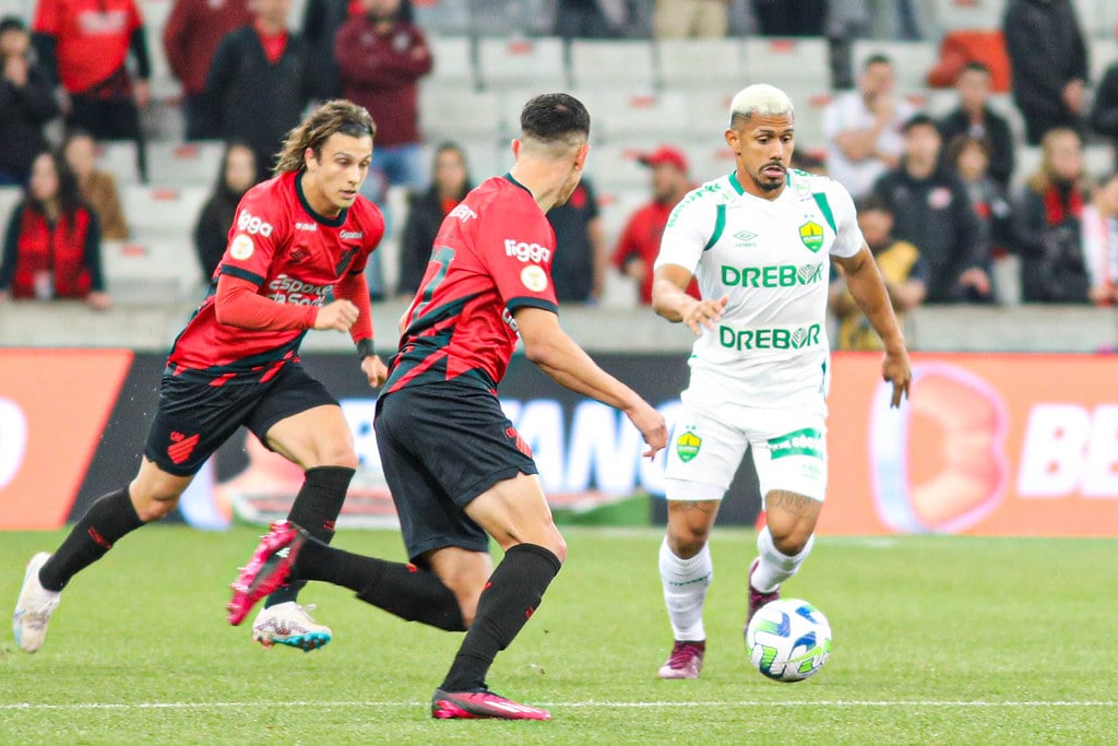 Veja os melhores momentos de Athletico-PR 2 x 0 Cuiabá pelo Brasileirão