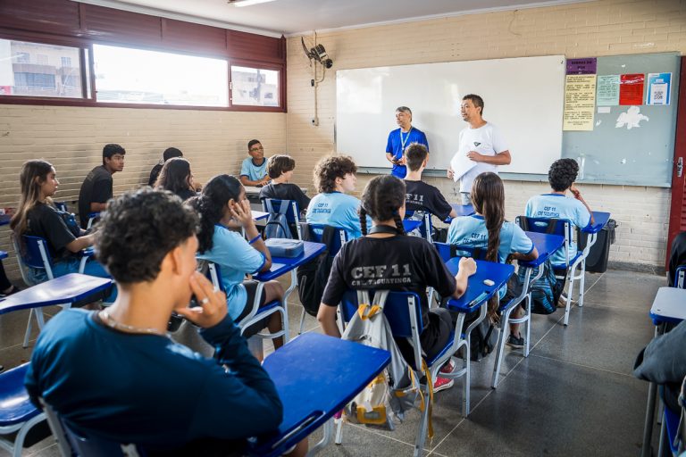 Começa aplicação das provas do Saeb 2023 no Distrito Federal Começa aplicação das provas do Saeb 2023 no Distrito Federal