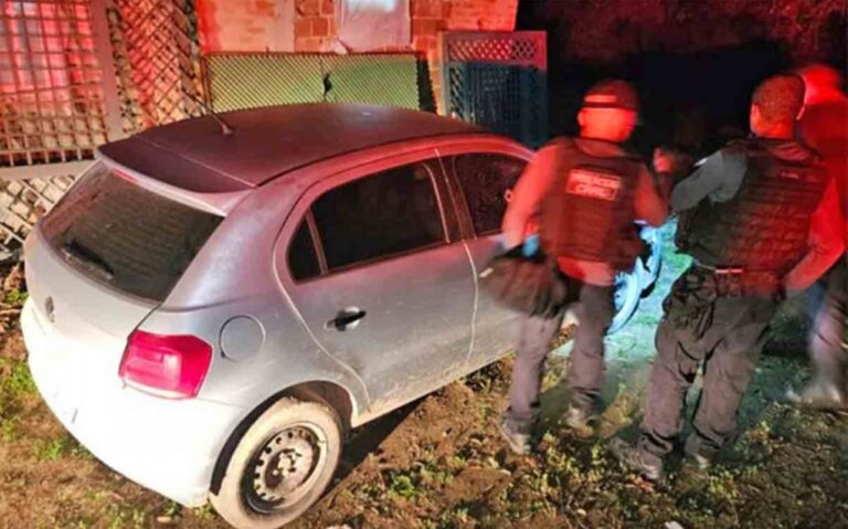 Fiel é morta em oração após evangélicos serem confundidos com milícia Fiel é morta em oração após evangélicos serem confundidos com milícia