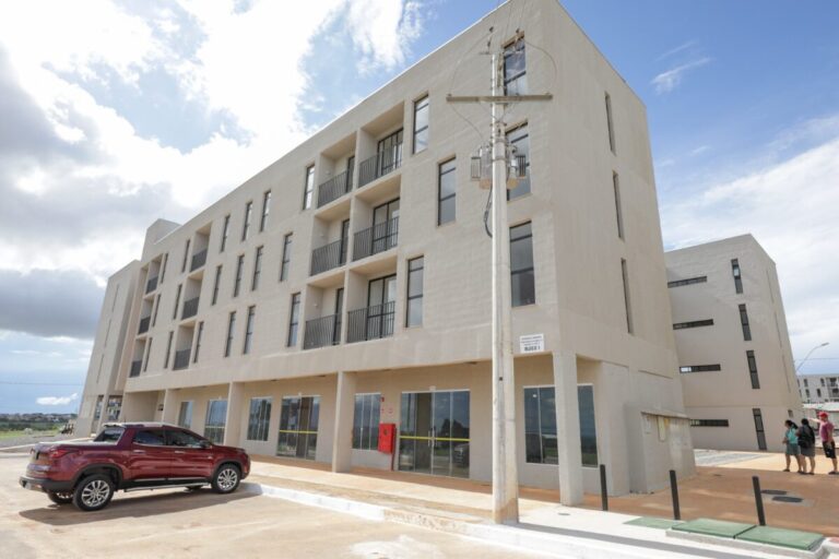 Sol Nascente: 1,9 mil pessoas podem ser beneficiadas com construção de 600 imóveis Sol Nascente: 1,9 mil pessoas podem ser beneficiadas com construção de 600 imóveis